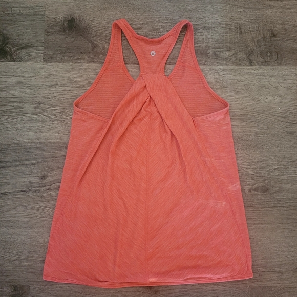 Lululemon Essential Tank - Picture 3 of 6